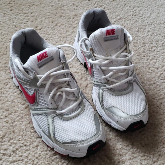 Nike Shoes - Nike air retaliate